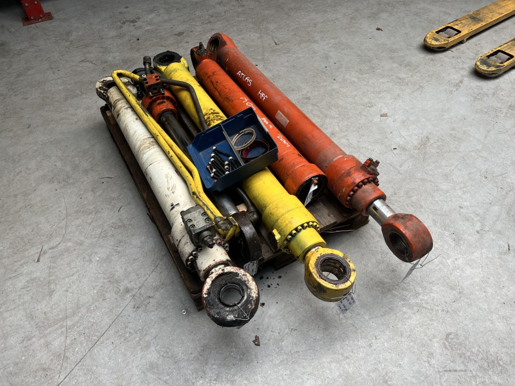 ATLAS CYLINDER te koop bij Jaap Verboon