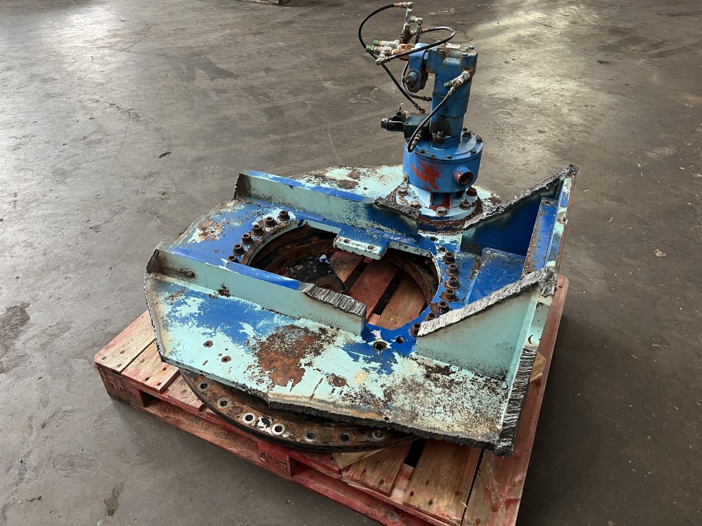 Aichi SR210 SR700 draaikrans te koop bij Jaap Verboon