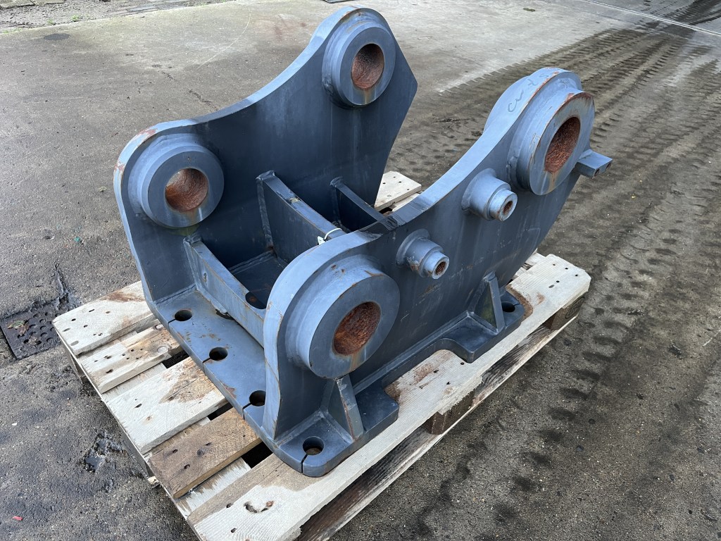 Caterpillar adapter plate SKP te koop bij Jaap Verboon