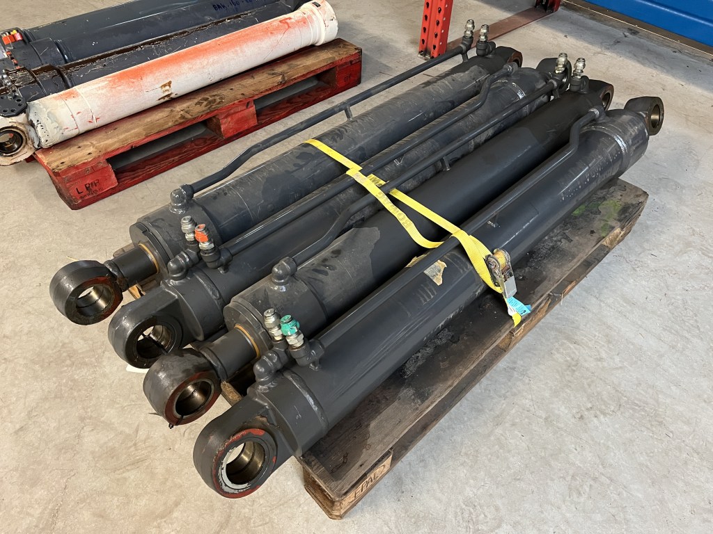 IHI cilinder IC100 IC120 te koop bij Jaap Verboon