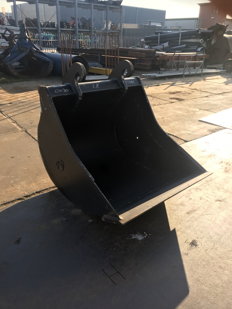 Storm dieplepelbak 28 te koop bij Jaap Verboon