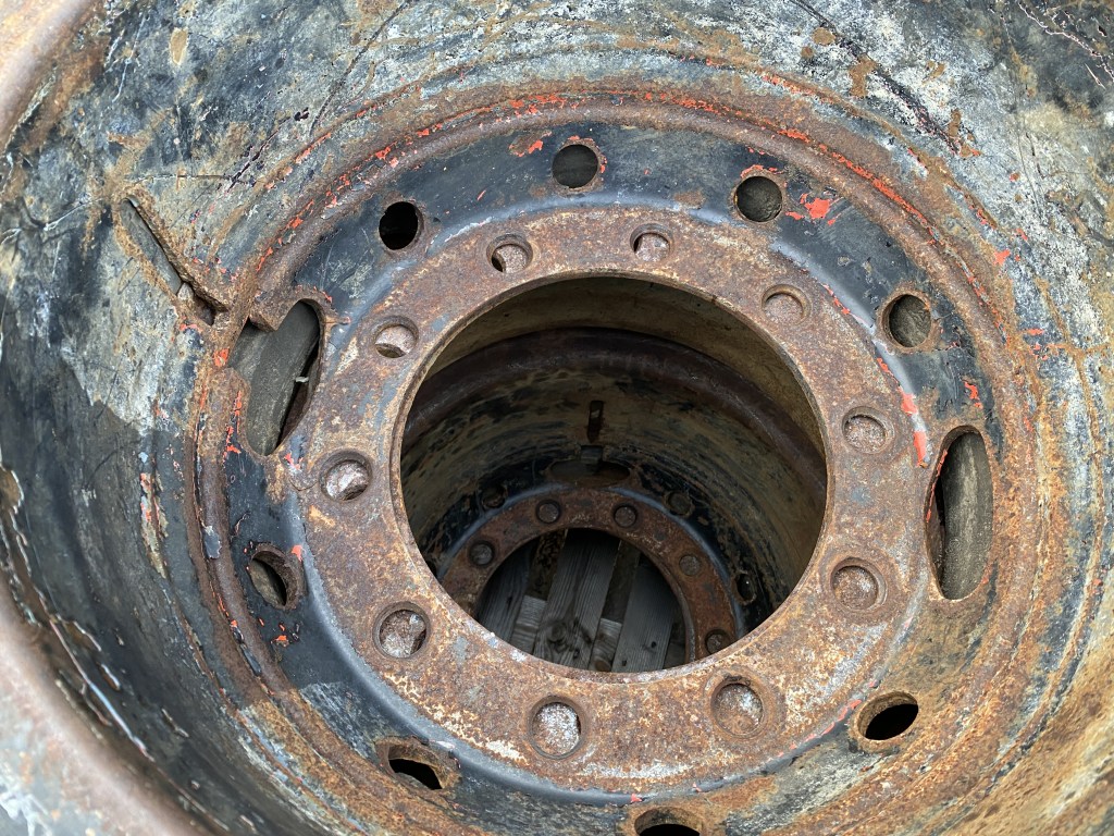 bergougn 1000x20 te koop bij Jaap Verboon