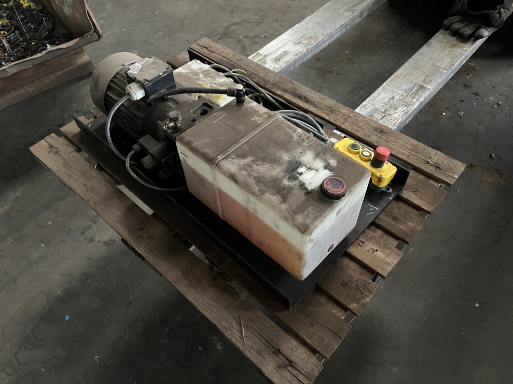 bucher hydro unit te koop bij Jaap Verboon