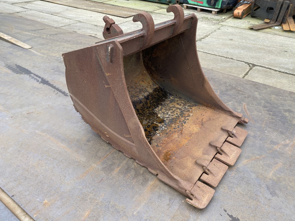bucket b-355 te koop bij Jaap Verboon