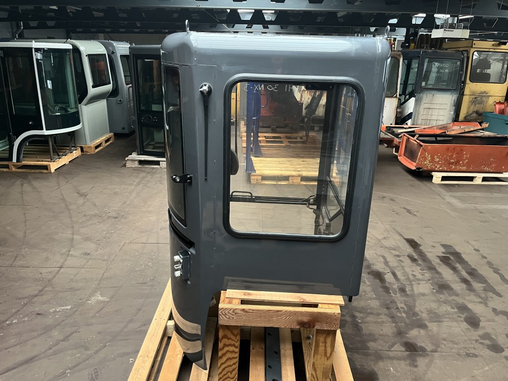 cabine IHI 30 NX 3 te koop bij Jaap Verboon