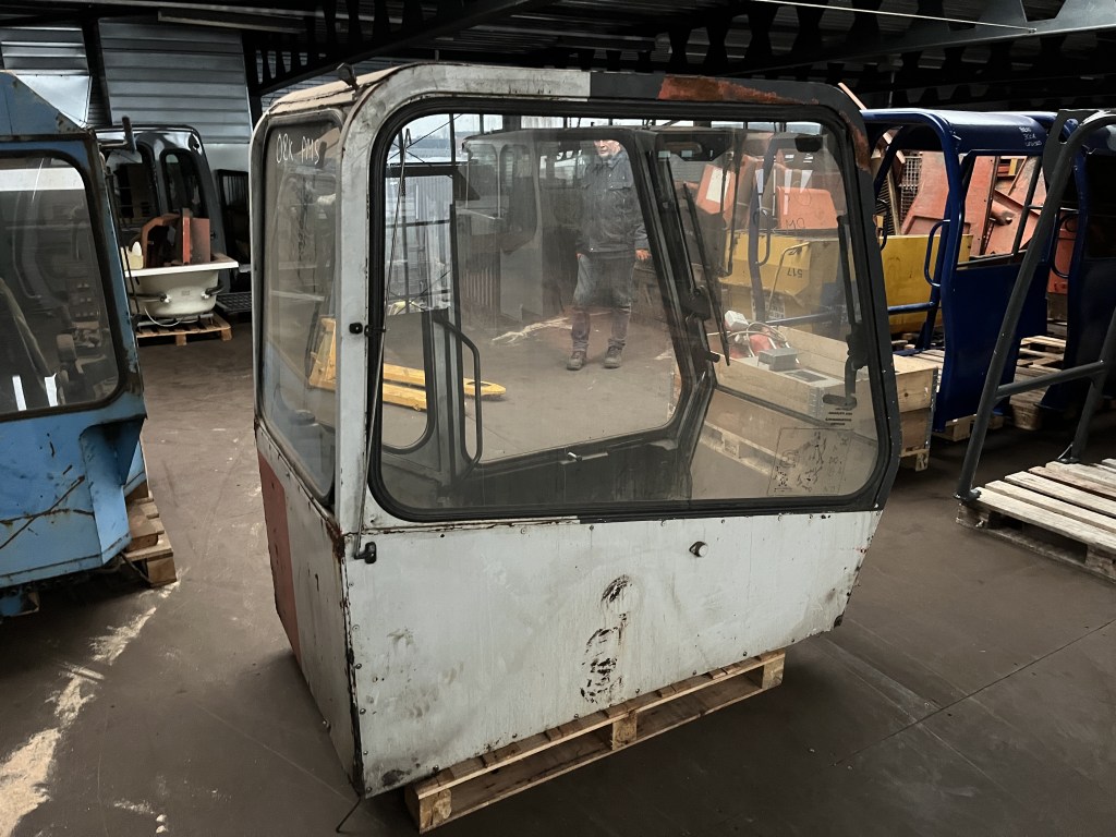 cabine O&K te koop bij Jaap Verboon