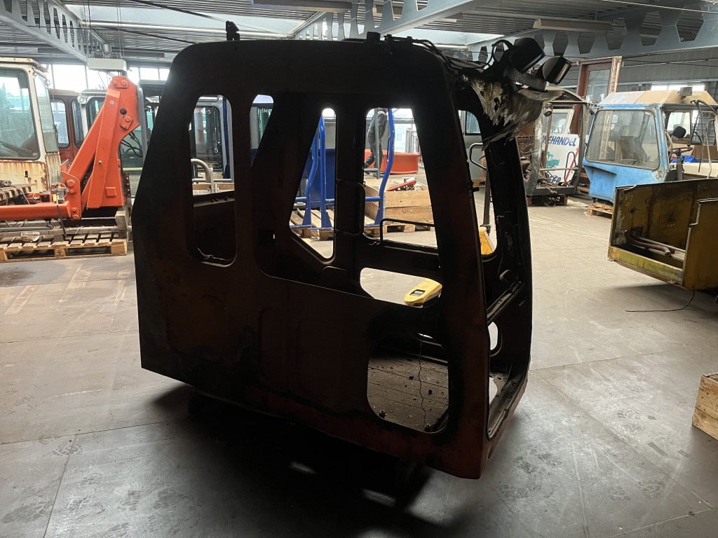 cabine deawoo 130 te koop bij Jaap Verboon