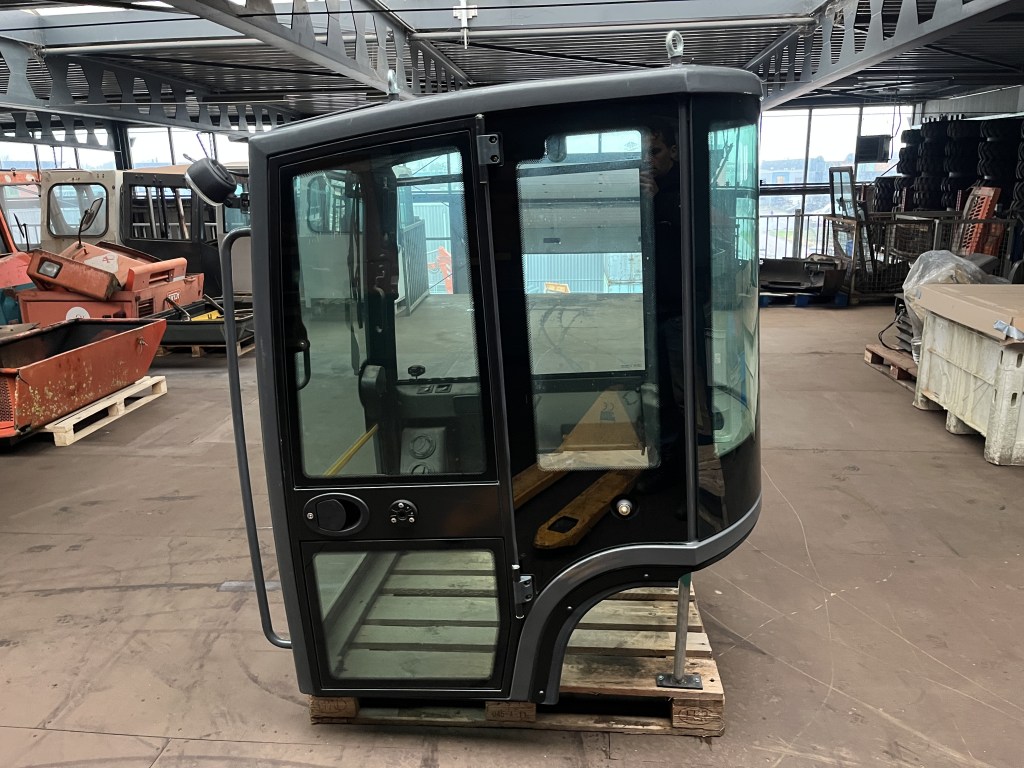 cabine ihi nxt te koop bij Jaap Verboon