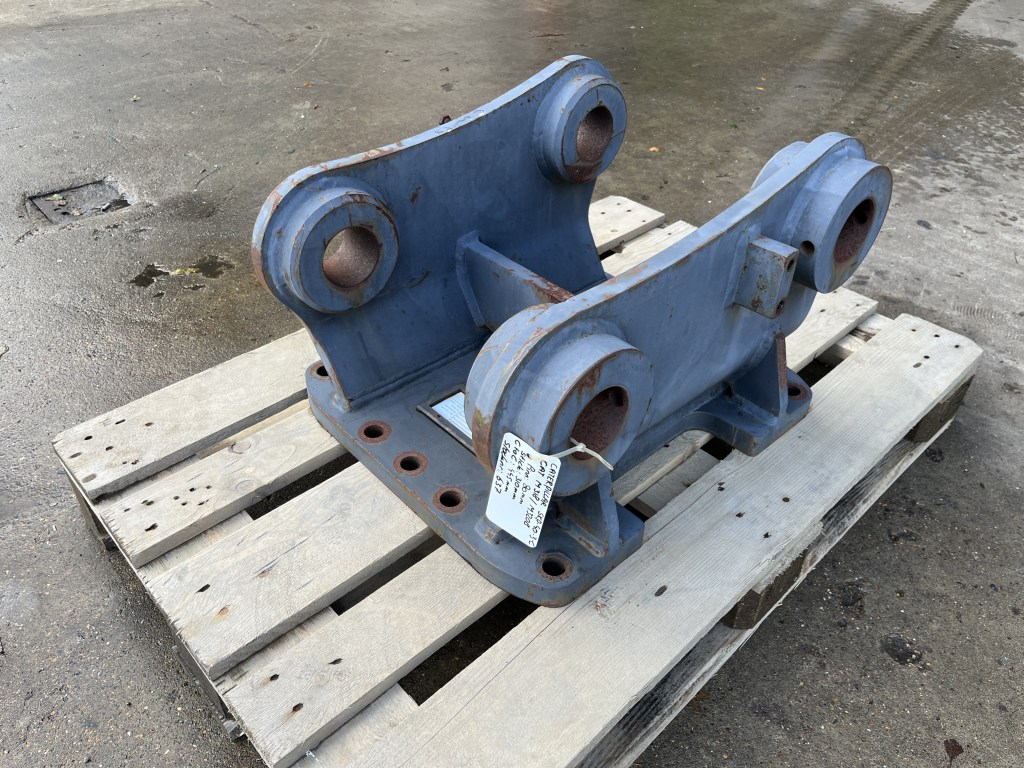 caterpillar adapter plate skp te koop bij Jaap Verboon