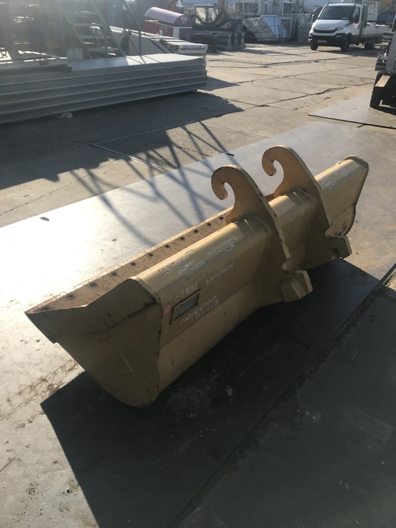 caterpillar slotenbak 16 te koop bij Jaap Verboon