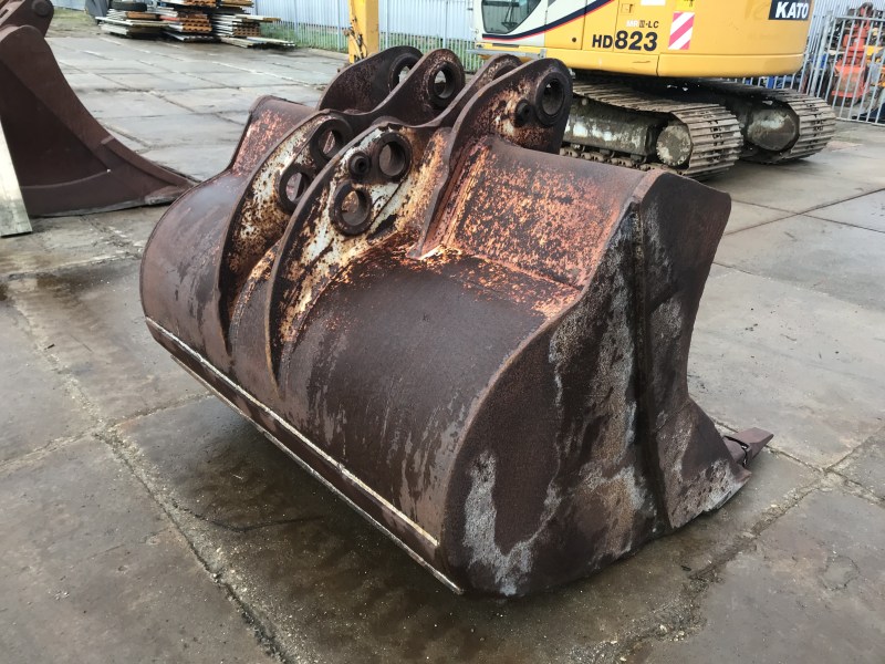 dieplepelbak 2000l te koop bij Jaap Verboon