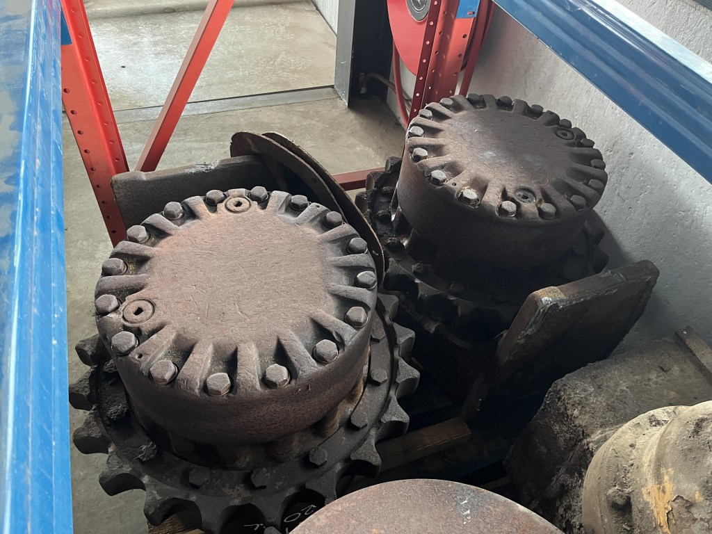 final drive caterpillar te koop bij Jaap Verboon