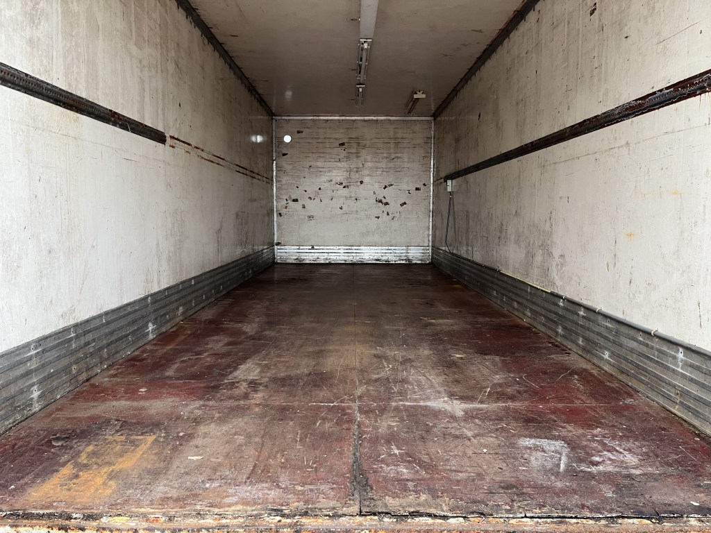 floor gesloten aanhangwagen te koop bij Jaap Verboon