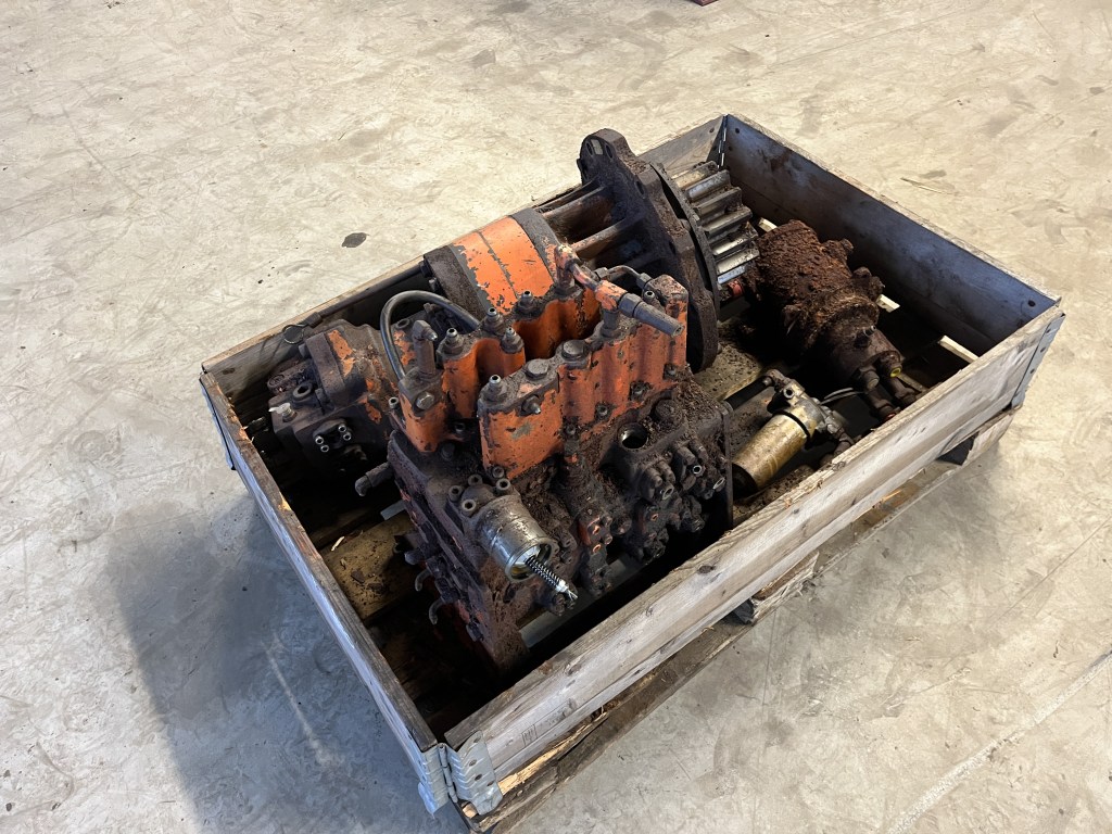 hitachi fh150 parts te koop bij Jaap Verboon