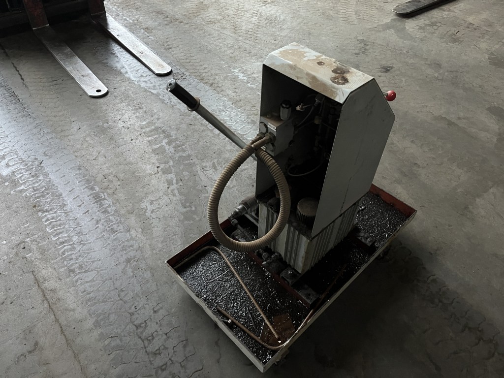 hydrauliek pomp te koop bij Jaap Verboon