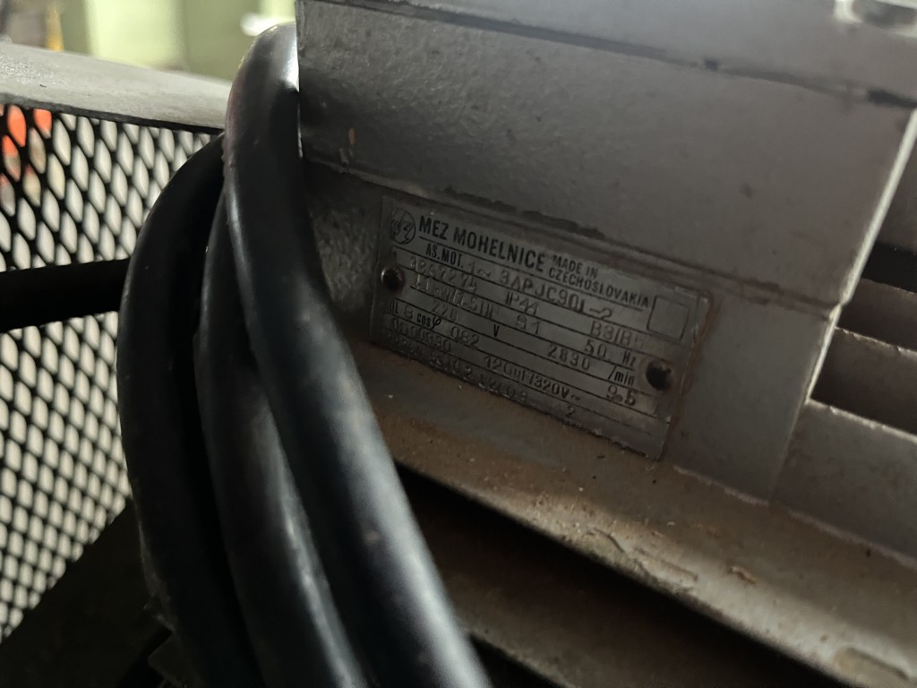 kleine compressor 220V te koop bij Jaap Verboon