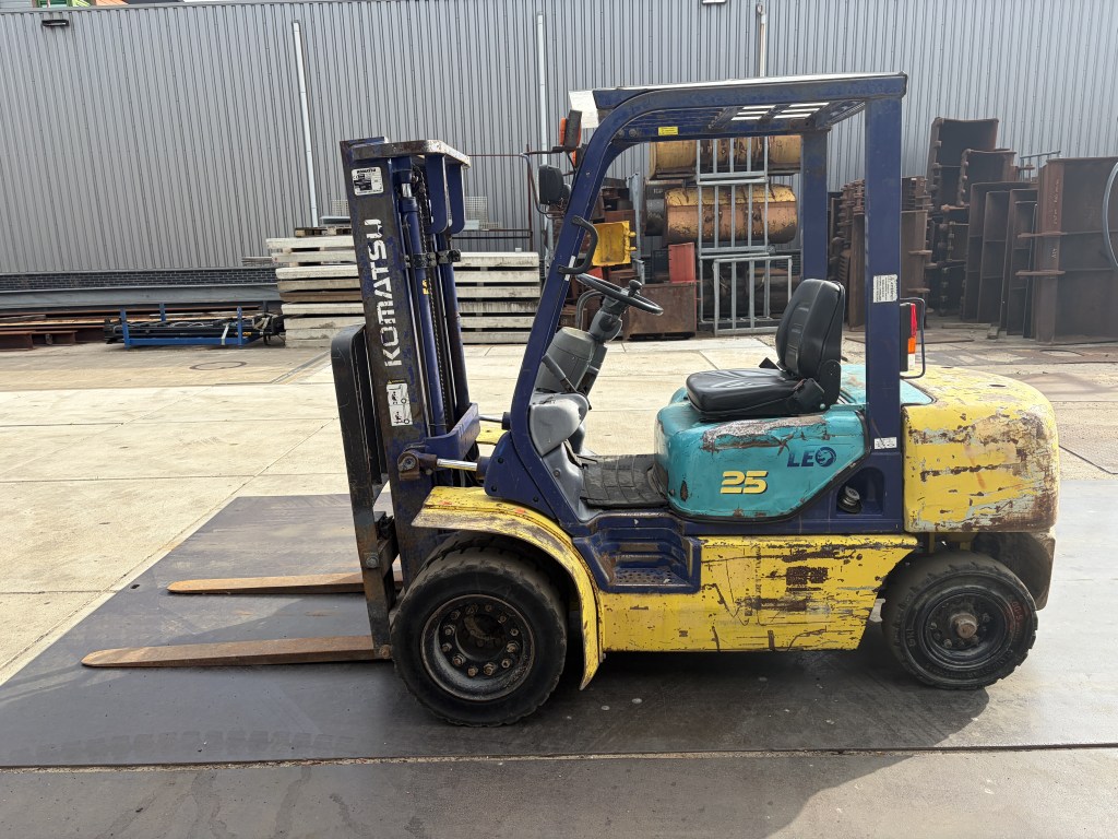 komatsu 25 diesel te koop bij Jaap Verboon