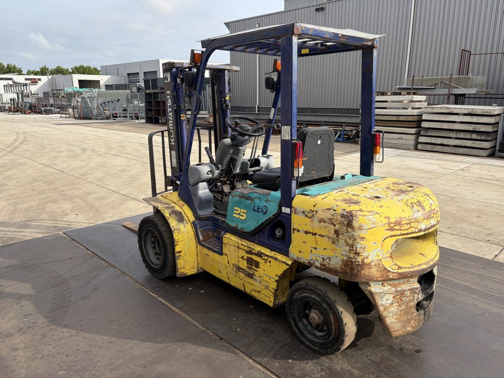 komatsu 25 diesel te koop bij Jaap Verboon