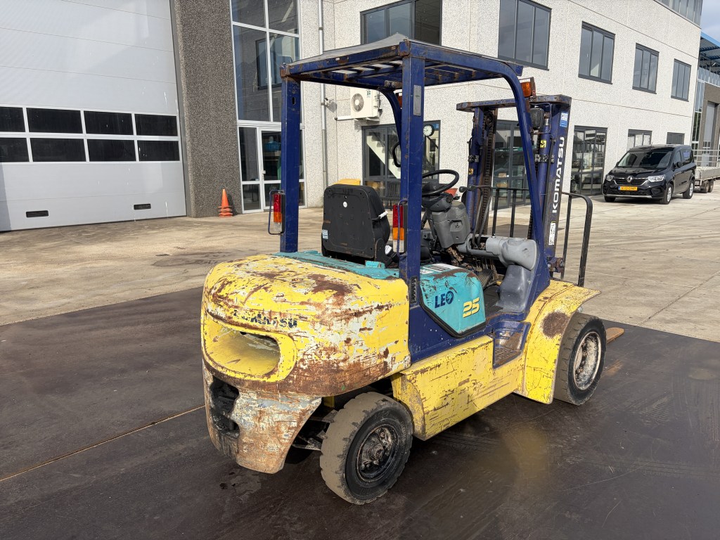 komatsu 25 diesel te koop bij Jaap Verboon