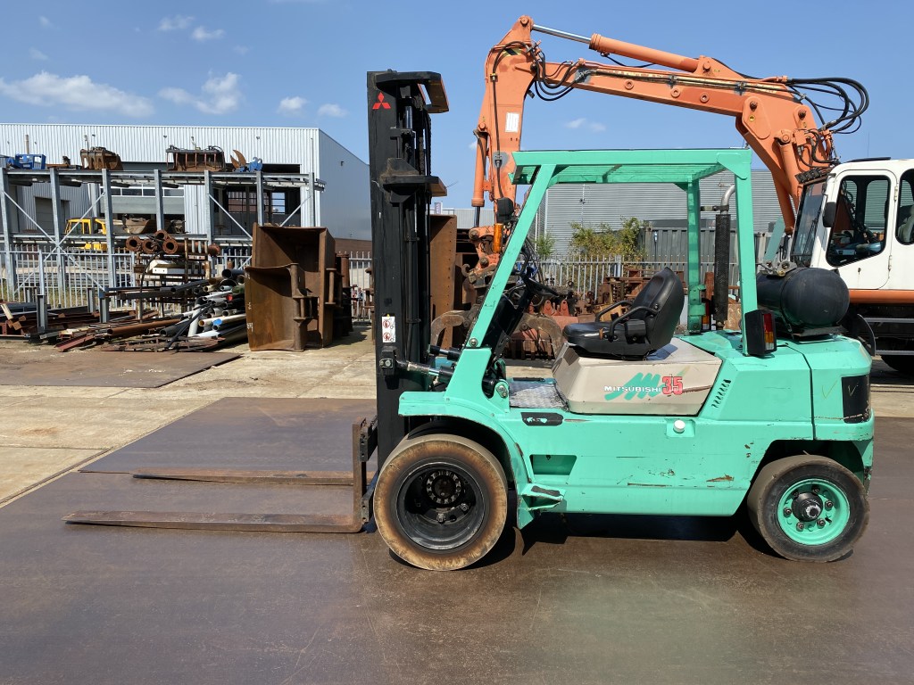 mitsubishi fg35 te koop bij Jaap Verboon