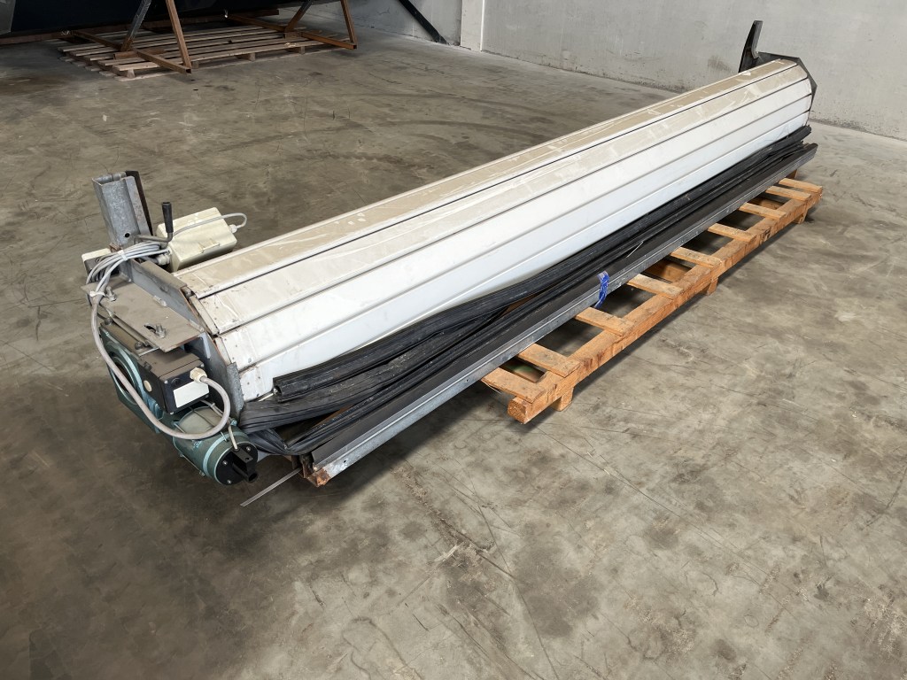 roldeur electrisch aangedreven te koop bij Jaap Verboon