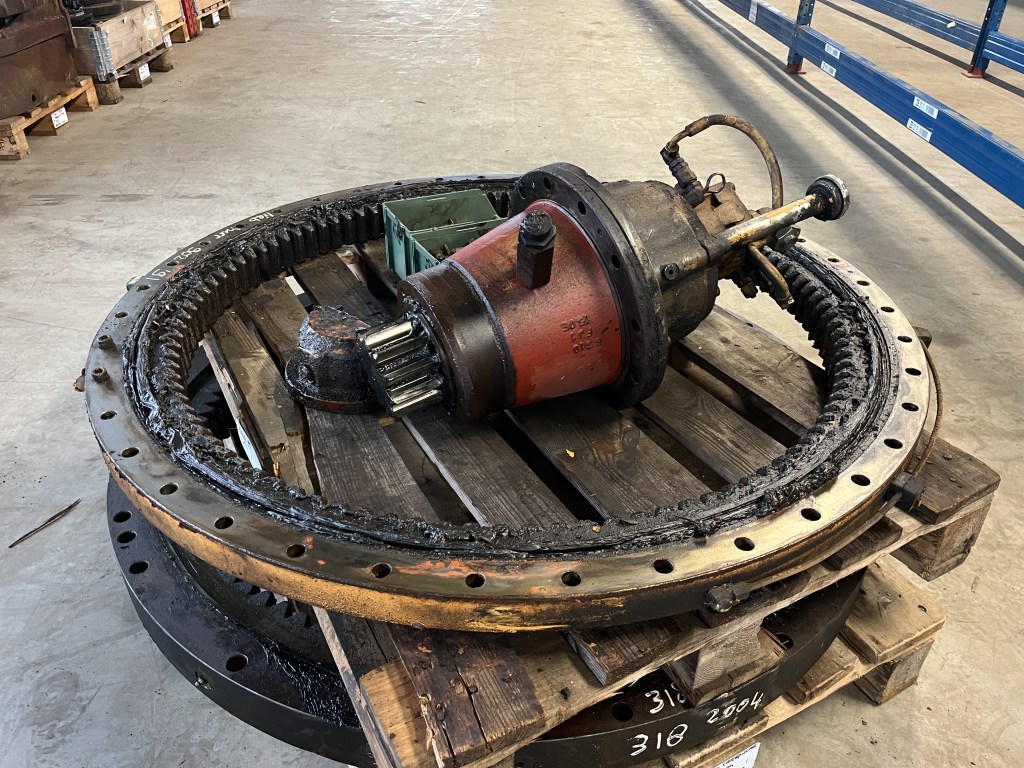 slewring liebherr te koop bij Jaap Verboon