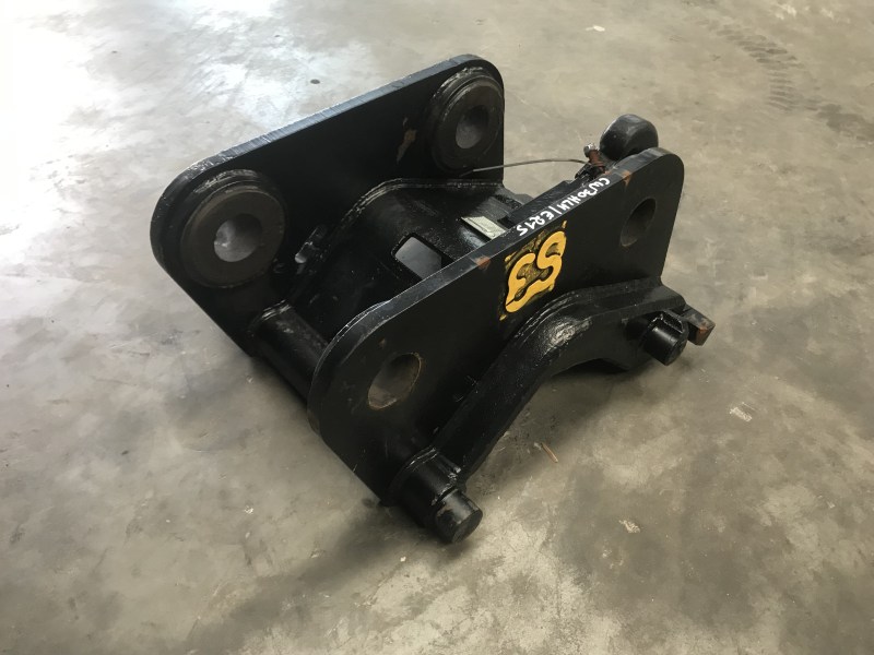 snelwissel CW40 Kobelco E215 te koop bij Jaap Verboon