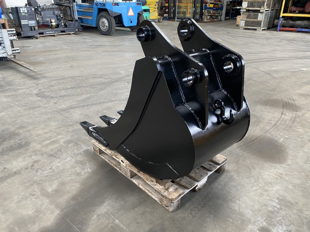 unused teeth bucket pinn 80mm te koop bij Jaap Verboon