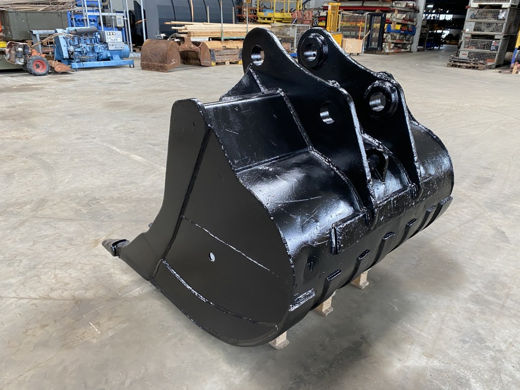 used teeth bucket pinn 80mm te koop bij Jaap Verboon
