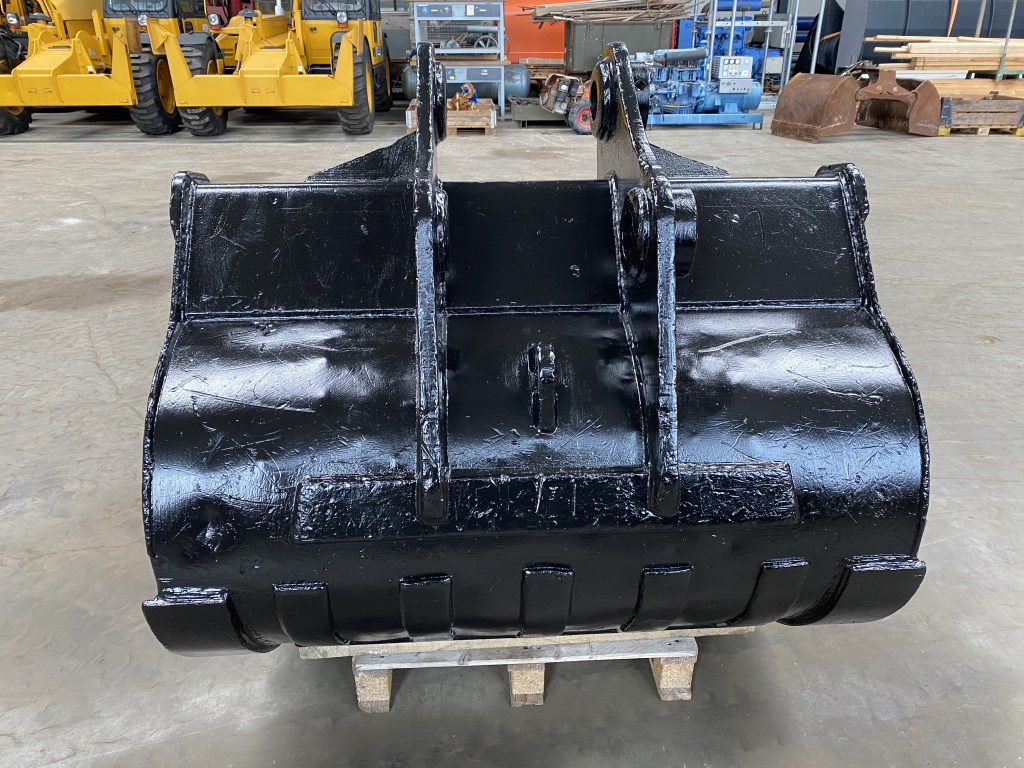 used teeth bucket pinn 80mm te koop bij Jaap Verboon